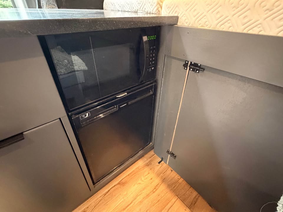 2015 Mercedes-Benz Sprinter Camper Van in Heber City, UT (photo 5) — photo 5