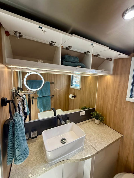 2024 Black Series HQ19 Off-Grid Trailer/Caravan in Medford, OR (photo 7)