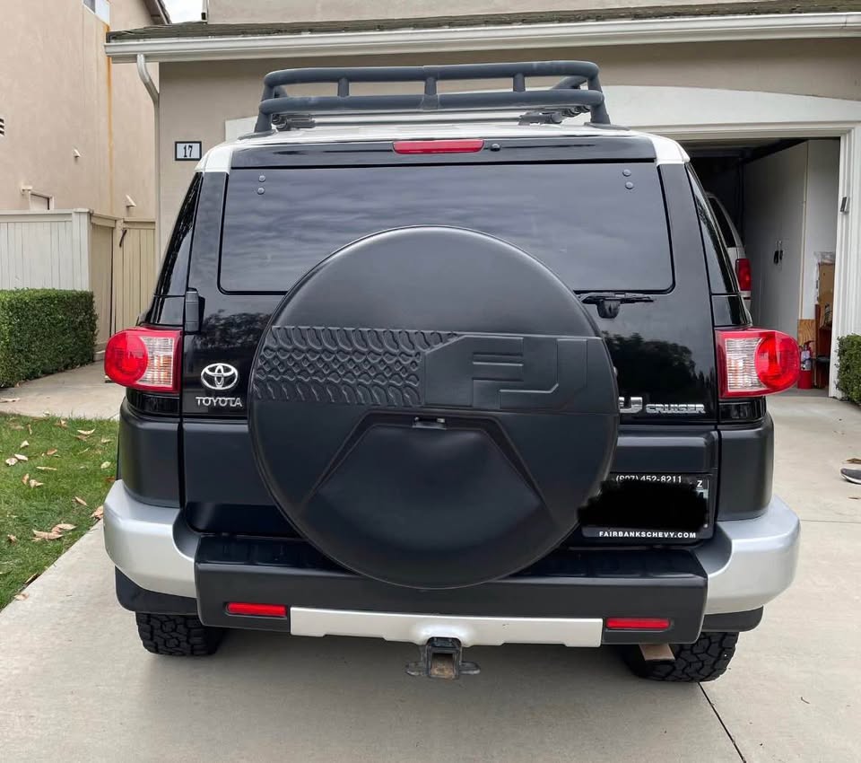 2009 Toyota FJ Cruiser in Irvine, CA (photo 3)