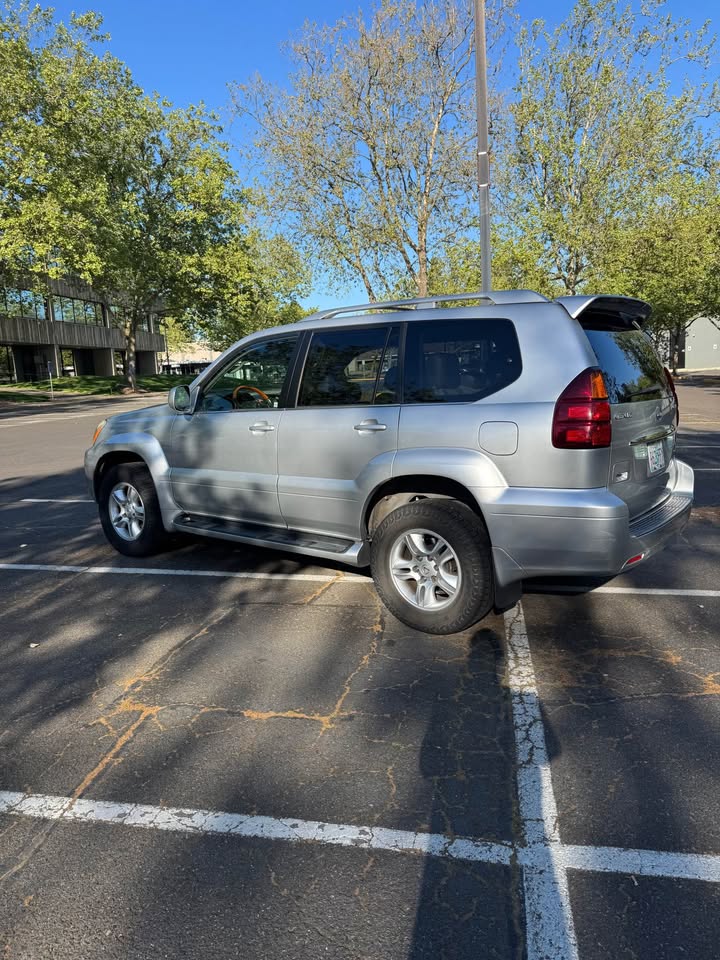 2006 Lexus GX · GX 470 Sport Utility 4D in Portland, OR (photo 3) — photo 3