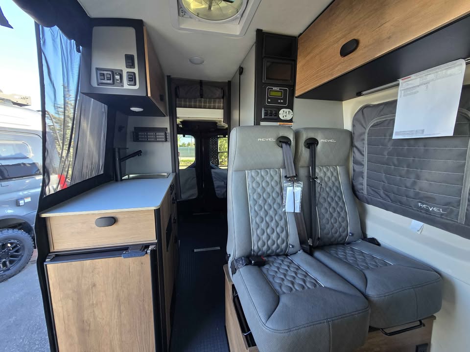 2026 Winnebago revel 44e big lithium in Boise, ID (photo 7) — photo 7