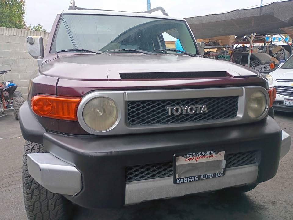 2008 Toyota FJ Cruiser · Sport Utility 2D in Los Angeles, CA (photo 5) — photo 5