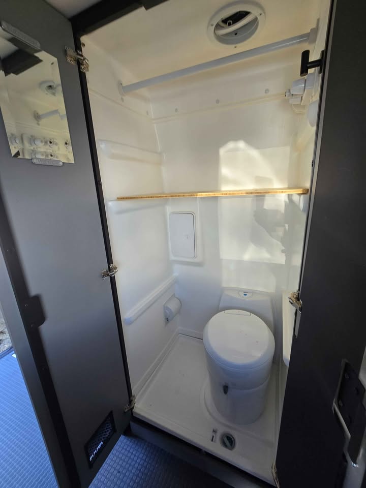 2026 Winnebago revel 44e in Boise, ID (photo 9) — photo 9
