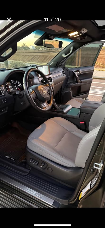 2023 Lexus GX · GX 460 Premium Sport Utility 4D in Scottsdale, AZ (photo 4) — photo 4