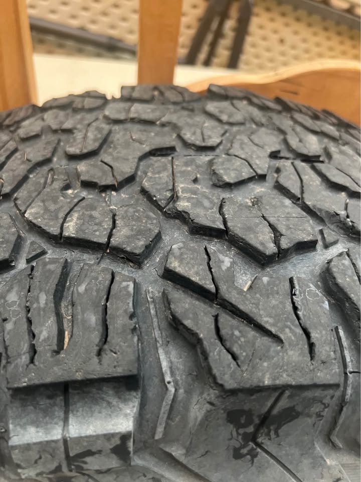 Method Wheels with BFGoodrich All-Terrain T/A KO2 Tires in Tolleson, AZ (photo 4) — photo 4
