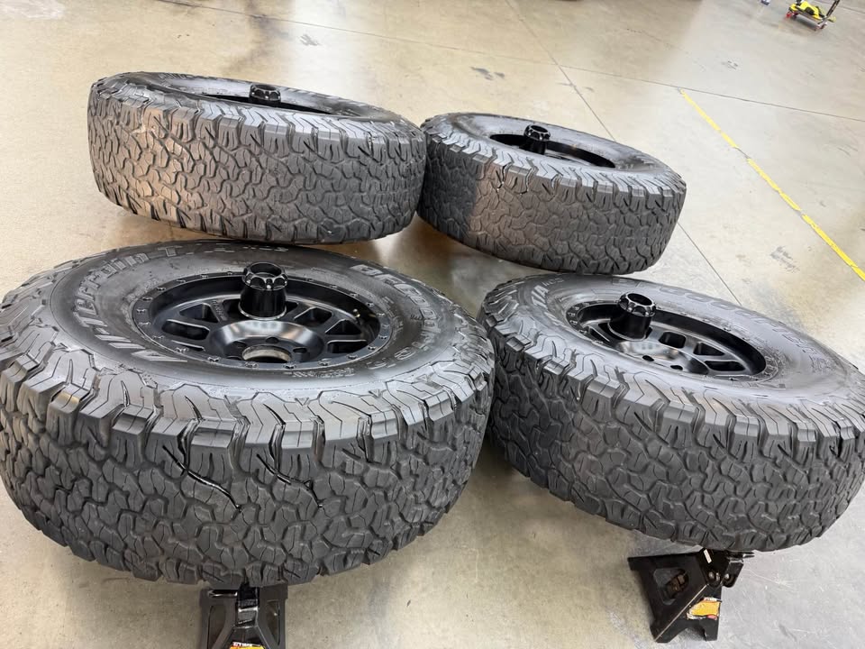 17x9 method 312 wheels/ 37x12.50r17 BFGoodrich ko2 tires 6x5.5 in Lehi, UT (photo 6) — photo 6
