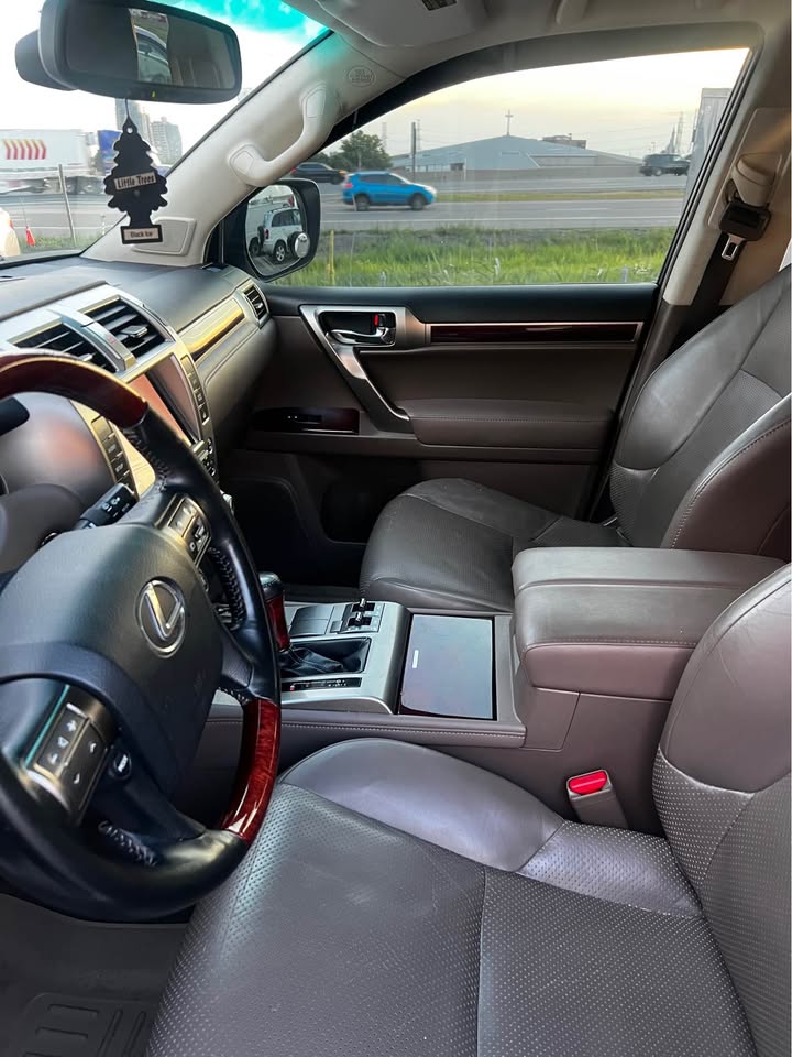 2012 Lexus gx460 in Vaughan, ON (photo 10)
