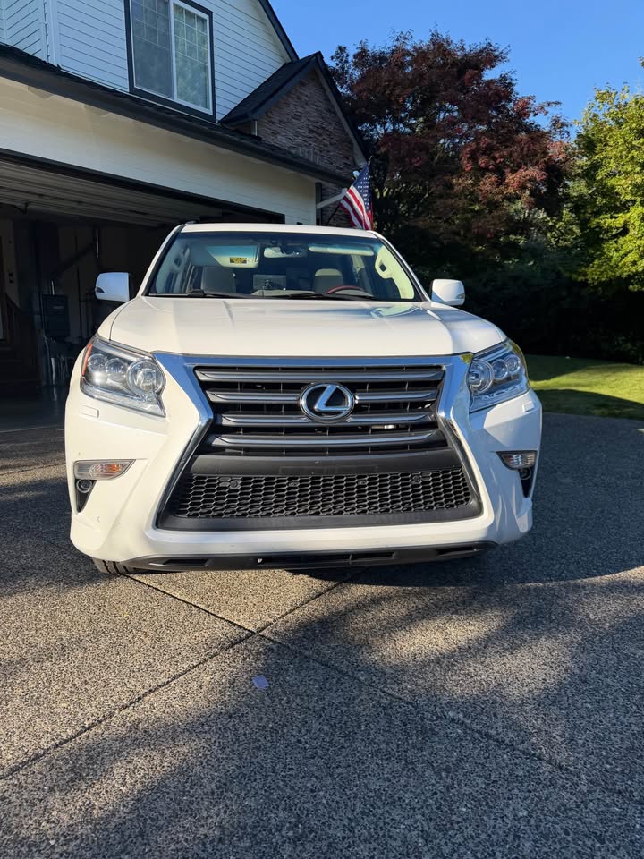 2018 Lexus GX 460 – Luxury, Reliability & Adventure | Only 50,100 Miles | $40,000 | Clean Title — photo 3