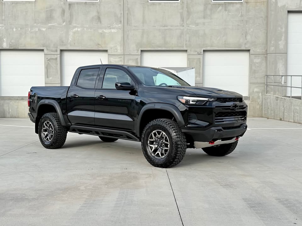 2026 Chevrolet Colorado · ZR2 (loaded! Only 6k miles!) in Farmington, UT (photo 1)