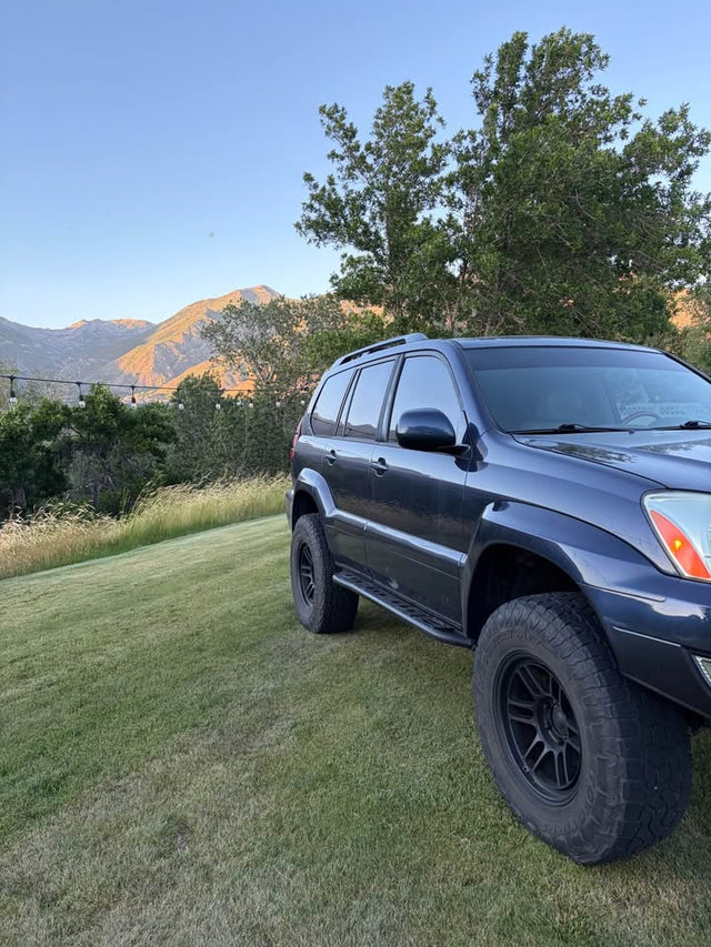2004 Lexus GX · GX 470 Sport Utility 4D — photo 3