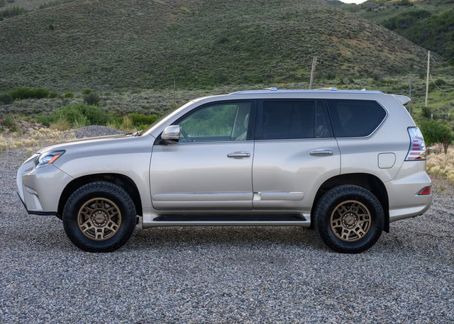2015 Lexus GX460 Luxury — photo 3
