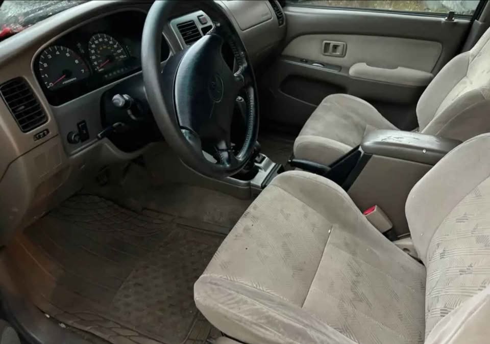 2001 Toyota 4Runner · SR5 Premium Sport Utility 4D in Hercules, CA (photo 12) — photo 12