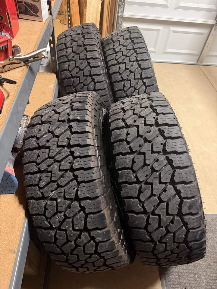 Jeep Gladiator Mojave Tires and Wheels. New Take Off’s Falken Wildpeak 33” Will include spare also in Lake Stevens, WA (photo 2) — photo 2