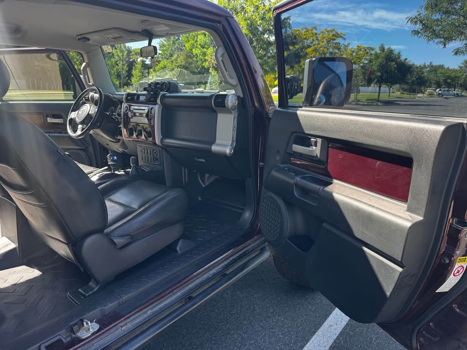 2007 Toyota FJ Cruiser · Sport Utility 2D in Star, ID (photo 9)