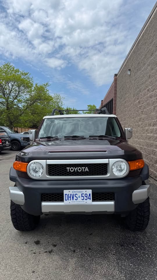 2007 Toyota FJ Cruiser in Waterloo, ON (photo 6)