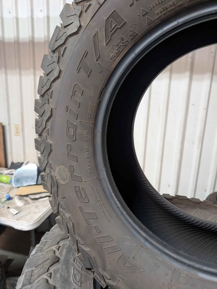 Bs Goodrich all-terrain t/a ko2 285/70r17 in Rio Rancho, NM (photo 3) — photo 3