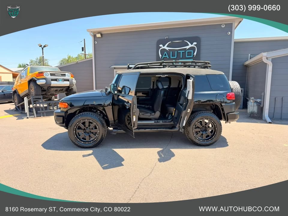 2012 Toyota FJ Cruiser in Commerce City, CO (photo 10) — photo 10