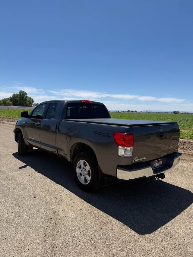 2013 Toyota Tundra — photo 2