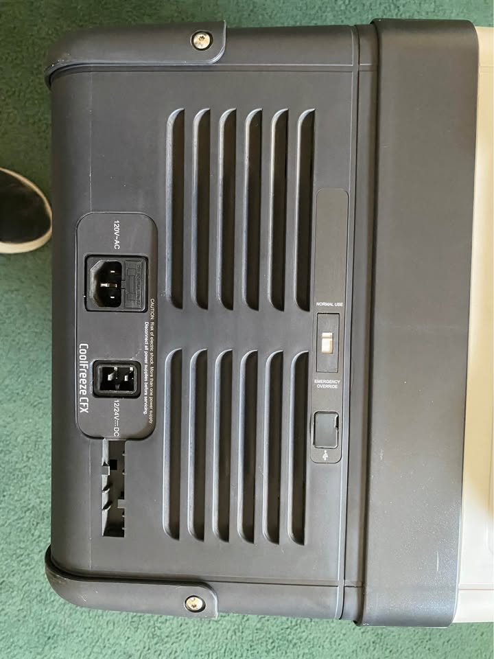 Dometic electric cooler in Gardnerville, NV (photo 4) — photo 4