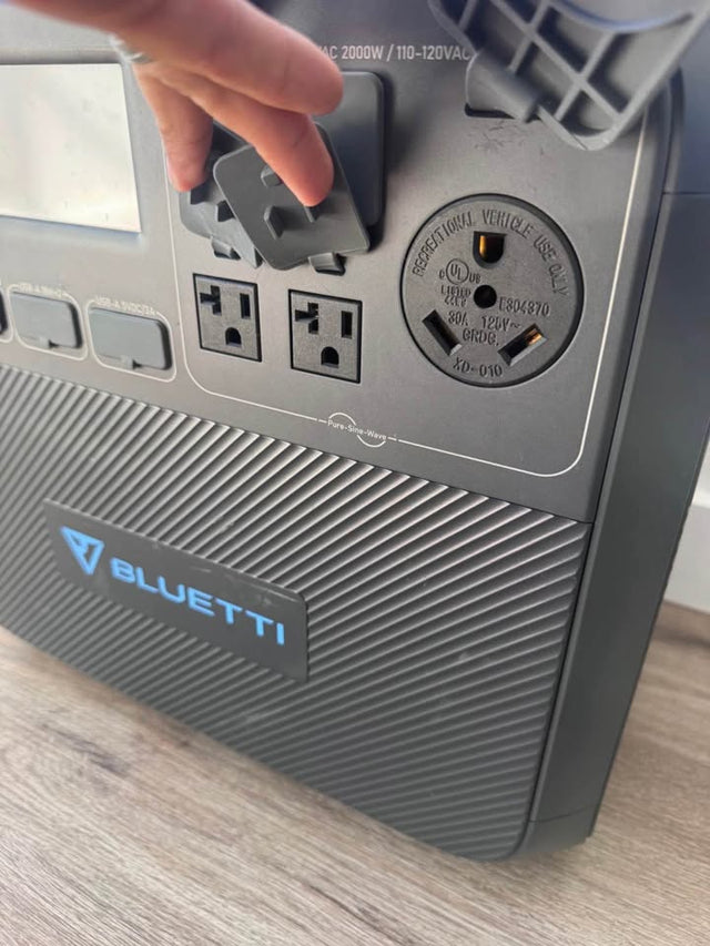BLUETTI AC200Max — photo 2