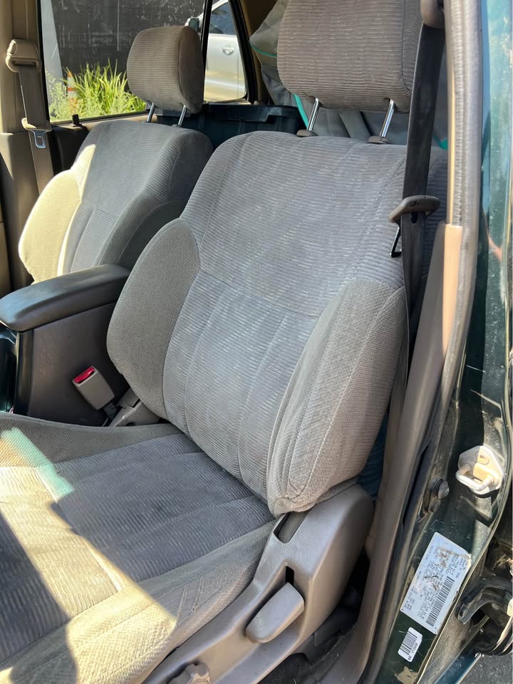 2000 Toyota 4Runner · Limited Sport Utility 4D in Rancho Cordova, CA (photo 9)
