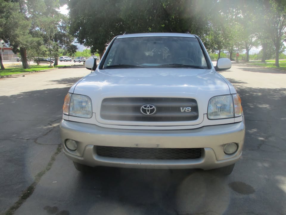 2002 Toyota sequoia sr5 4x4 in Reno, NV (photo 3) — photo 3