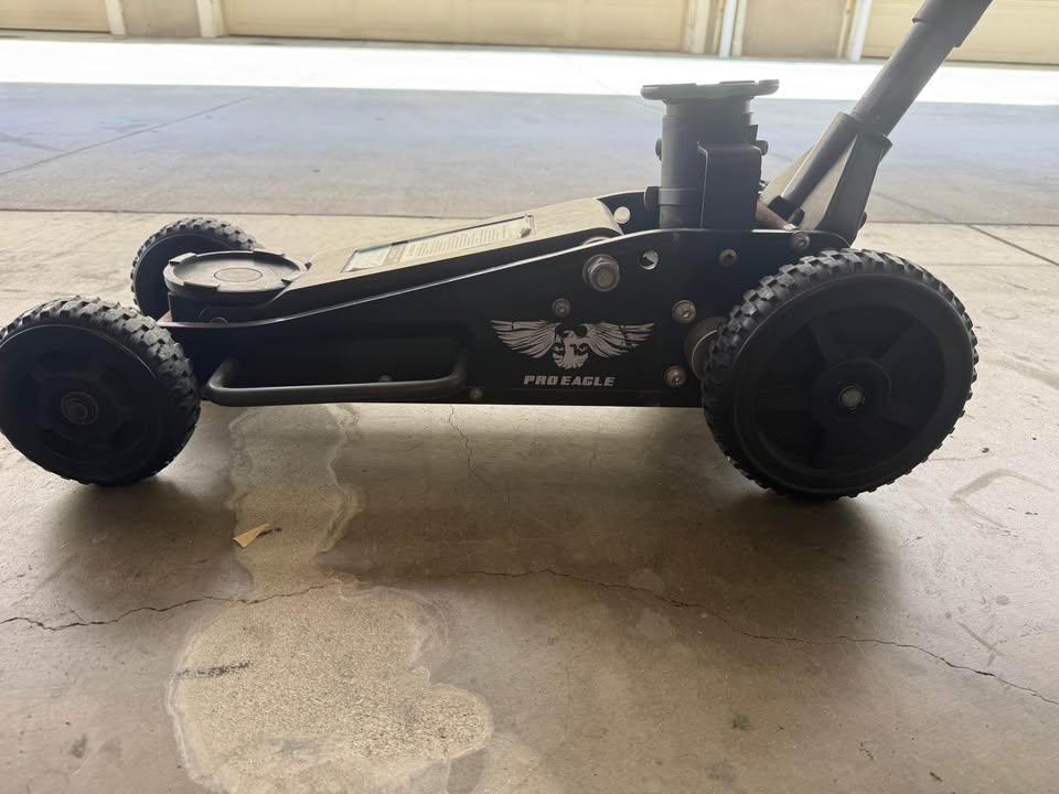 Pro Eagle 2-Ton Off-Road Floor Jack w/ Extension – Excellent Condition in Alameda, CA (photo 6) — photo 6