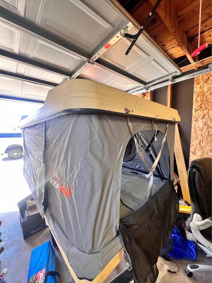 Rooftop Tent in Albuquerque, NM (photo 1) — photo 1