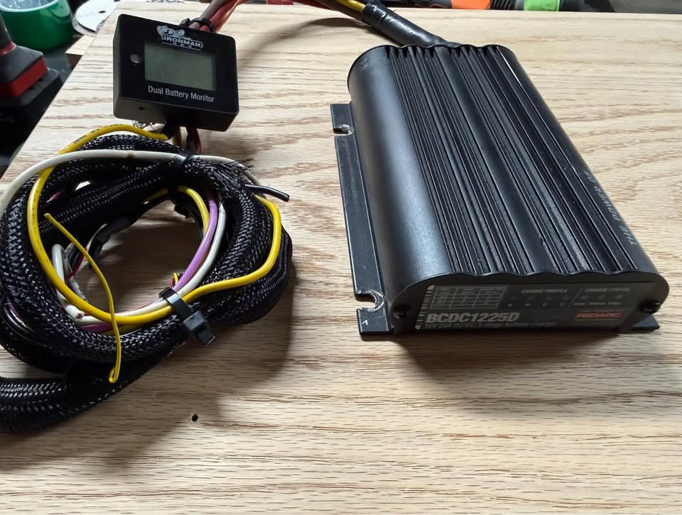 Redarc BDBC Dual Battery Charger in Riverside, CA (photo 3) — photo 3