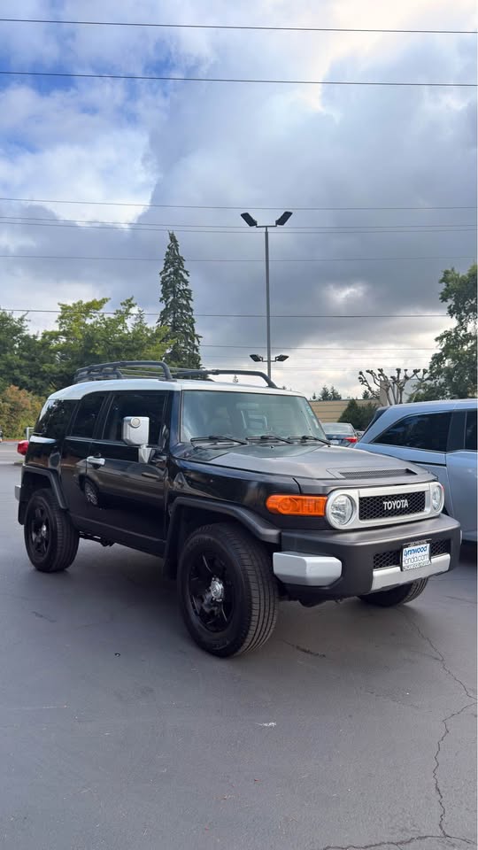 2007 Toyota FJ Cruiser · Manual Transmission in Lynnwood, WA (photo 2) — photo 2