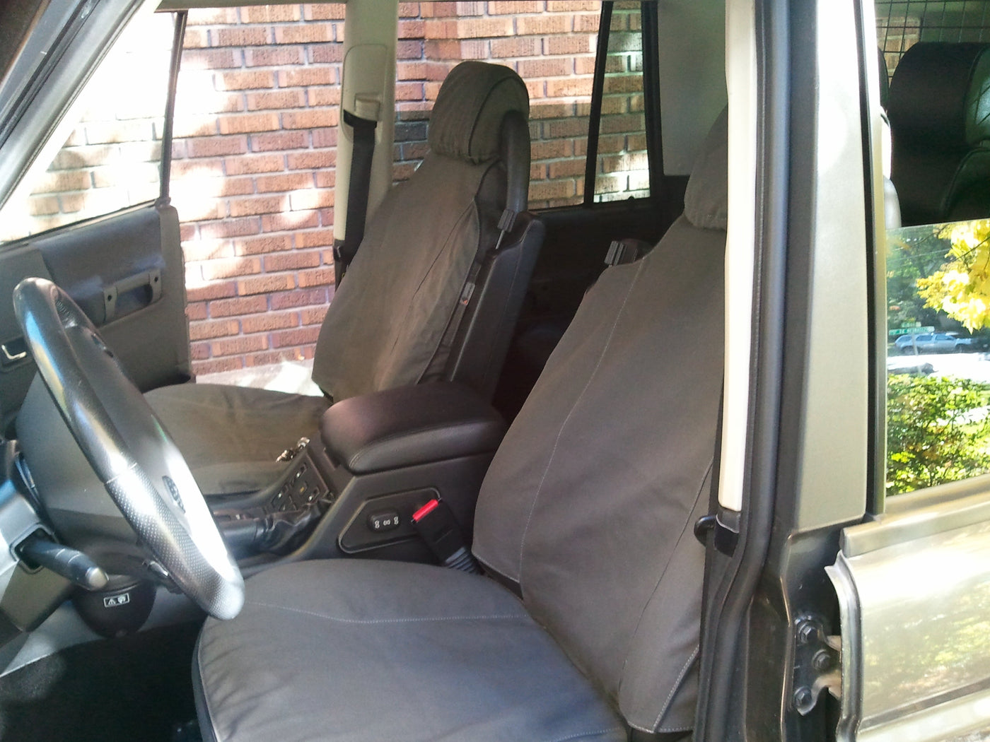 Land Rover Discovery 2 Seat Covers — photo 1