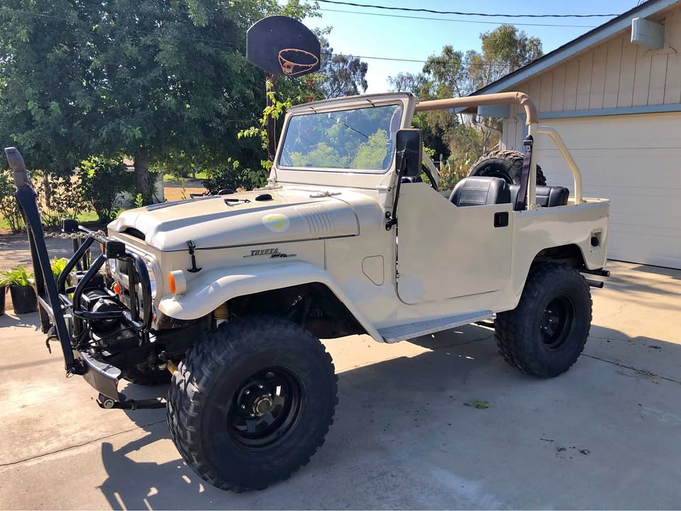 1967 Toyota FJ Cruiser · FJ 40 in Sanger, CA (photo 1)