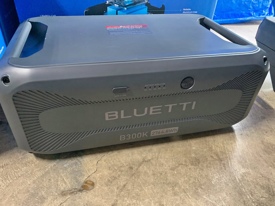 Like New Bluetti B300K Expansion Battery in Junction City, OR (photo 1)