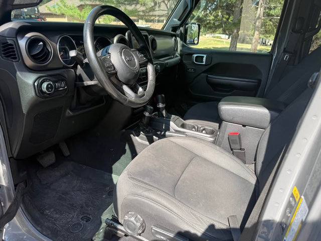 2020 Jeep Gladiator · Sport — photo 3