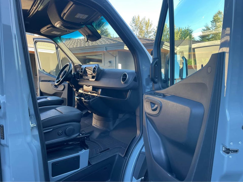 2022 Winnebago revel 44e in Portland, OR (photo 6) — photo 6