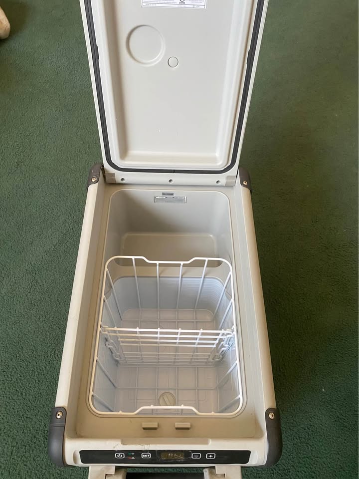 Dometic electric cooler in Gardnerville, NV (photo 2) — photo 2