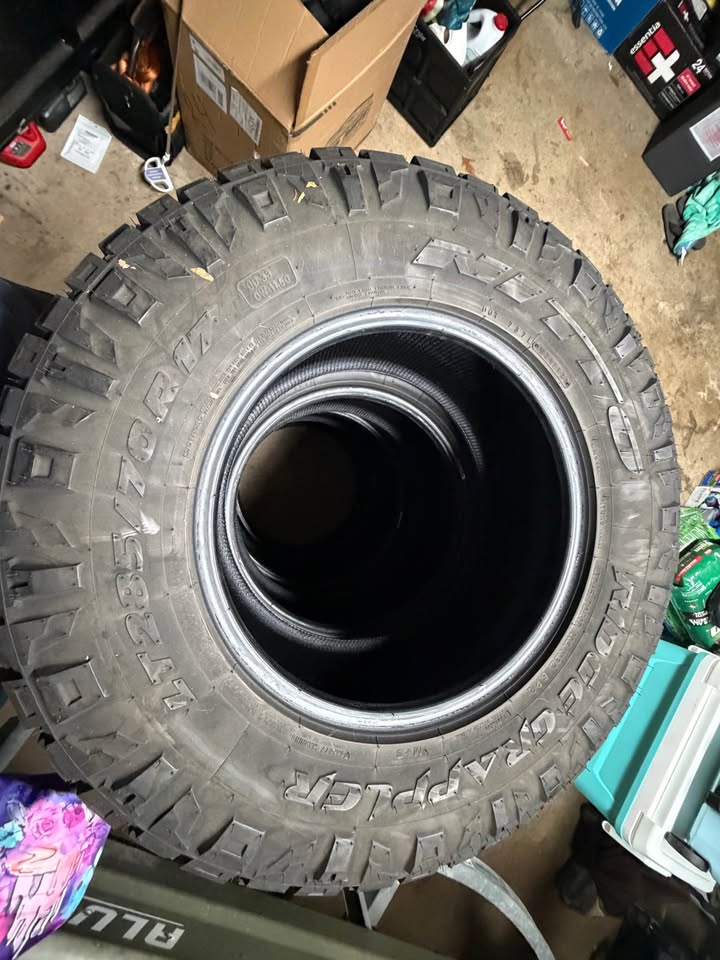 Nitto Ridge Grappler LT285/70R17 Tires in Newark, DE (photo 2) — photo 2