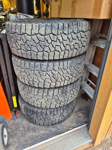 Falken Wildpeak 285/70/17
