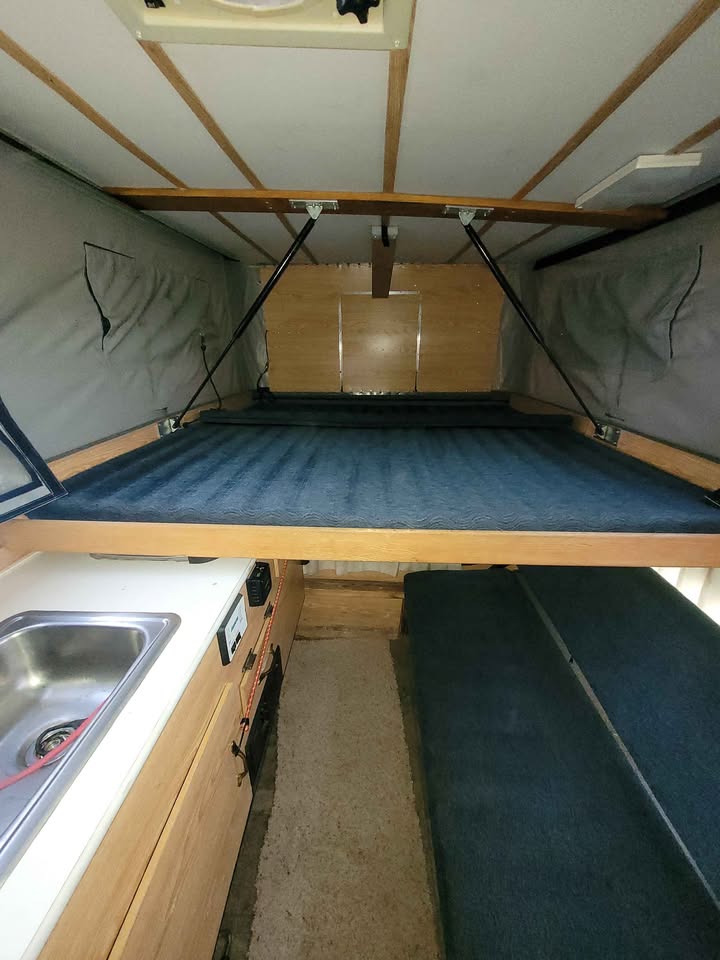 Popup camper in Pleasant Grove, UT (photo 2) — photo 2