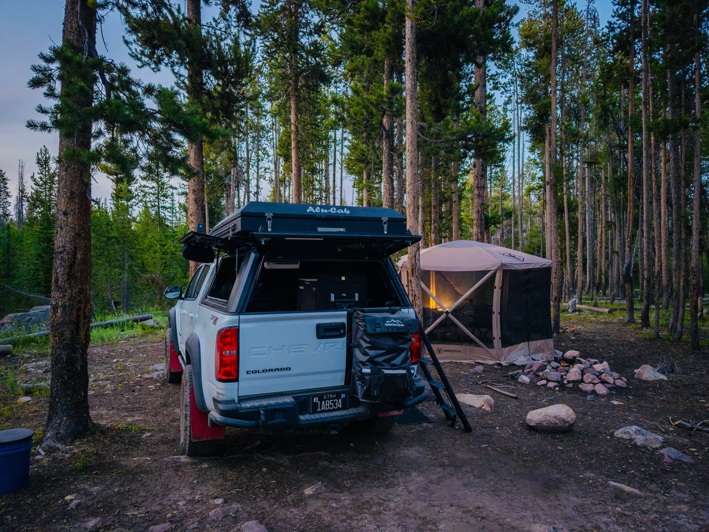 The Max Adventure Tailgate Trash Bag — Overland Gear Guy (photo 4)
