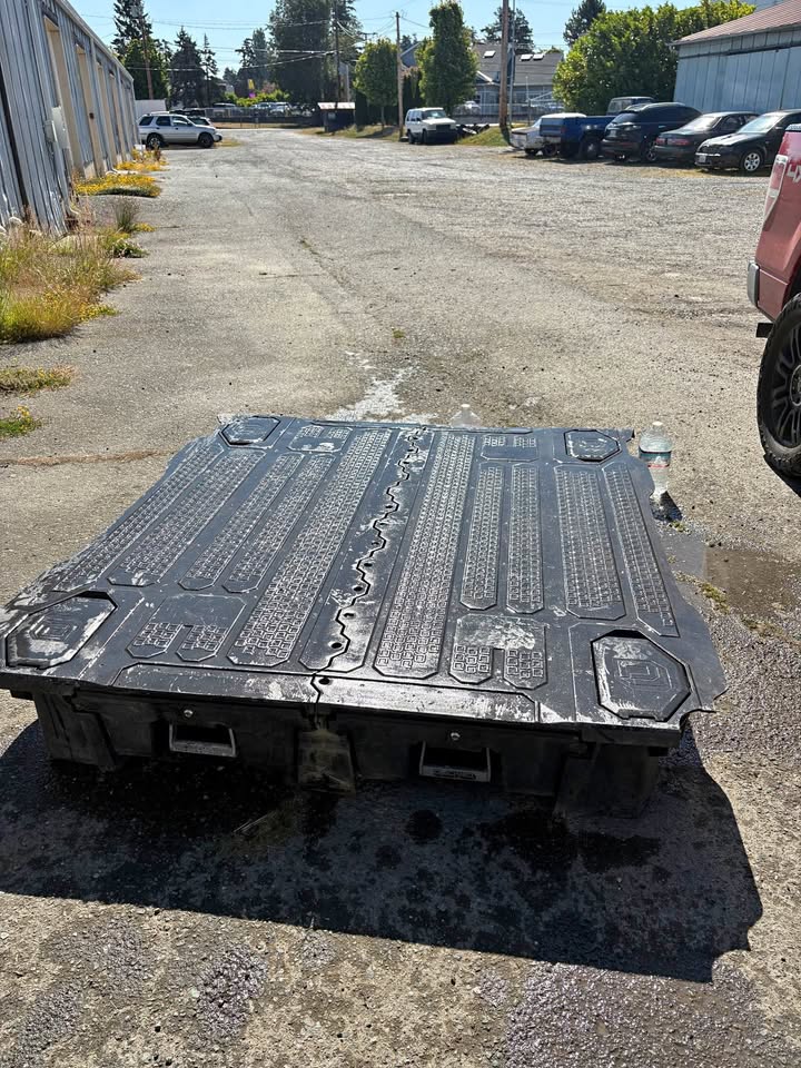 DECKED Truck Bed Storage System 6.5 dodge or ford super duty in Oak Harbor, WA (photo 1) — photo 1