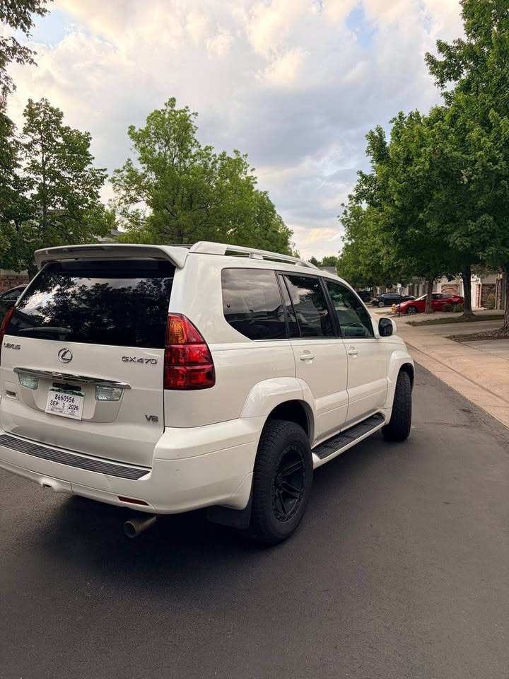 2004 Lexus GX · GX 470 Sport Utility 4D in Denver, CO (photo 5) — photo 5