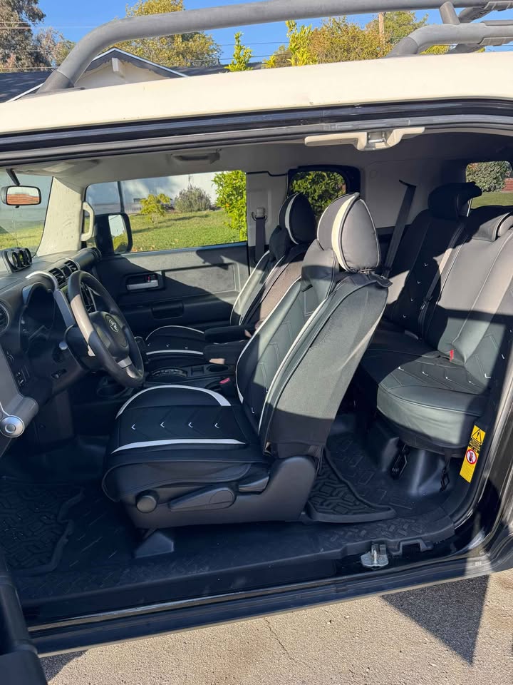 2008 Toyota FJ Cruiser in Fremont, CA (photo 8) — photo 8