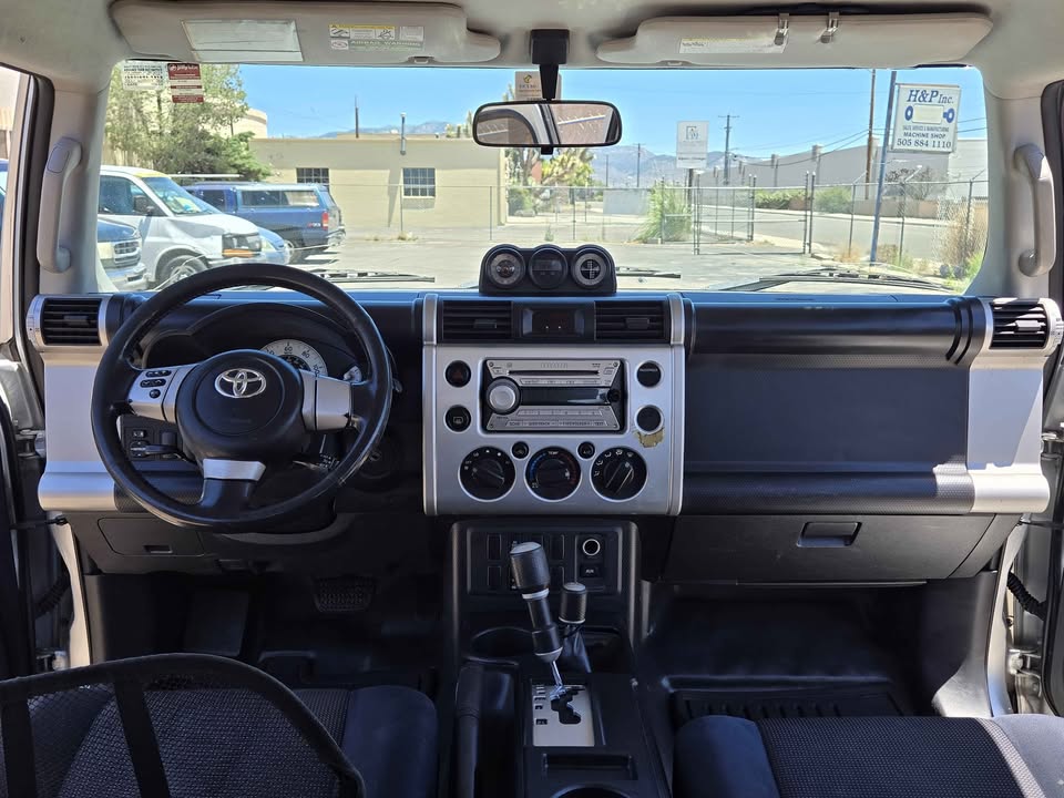2007 Toyota FJ Cruiser in Albuquerque, NM (photo 9)