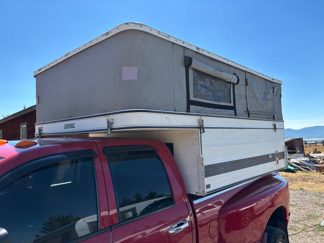 2005 Four Wheel Camper — photo 3