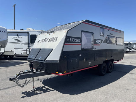 2023 Black Series camper hq21 0 miles in Sandy, UT (photo 5)