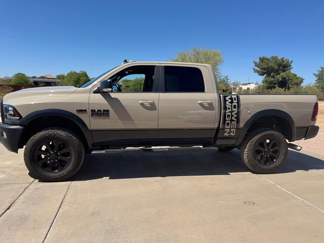 2018 Ram power wagon 4 x 4 recent Tires like new condition 6.4 V
Heavy duty transfer case factory — photo 2