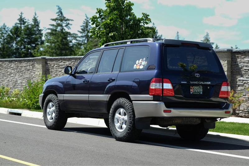 2000 Toyota Landcruiser · Sport Utility 4D in Hillsboro, OR (photo 3) — photo 3