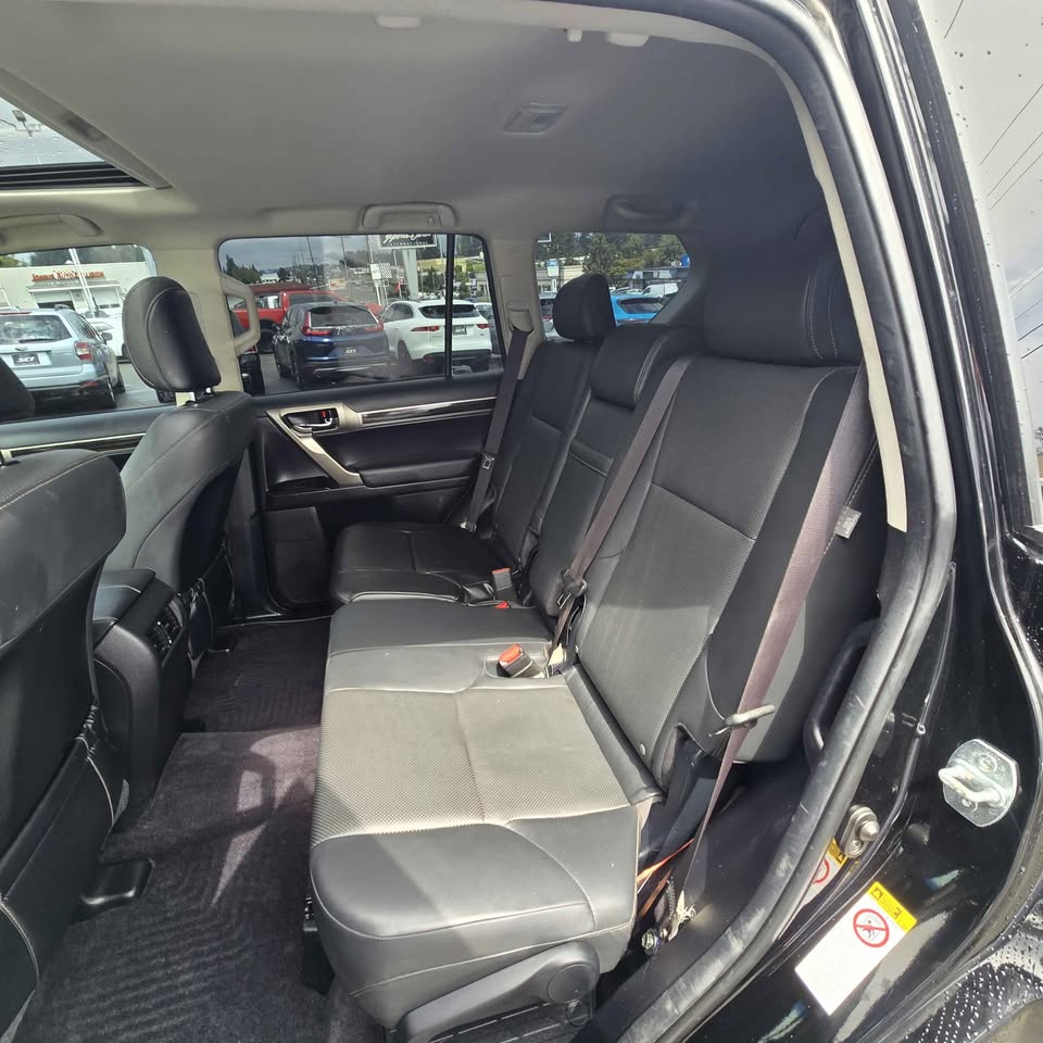 2014 Lexus GX GX 460 Sport Utility 4D in Lynnwood, WA (photo 10) — photo 10