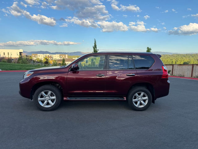 2010 Lexus GX · GX 460 Luxury Sport Utility 4D — photo 3